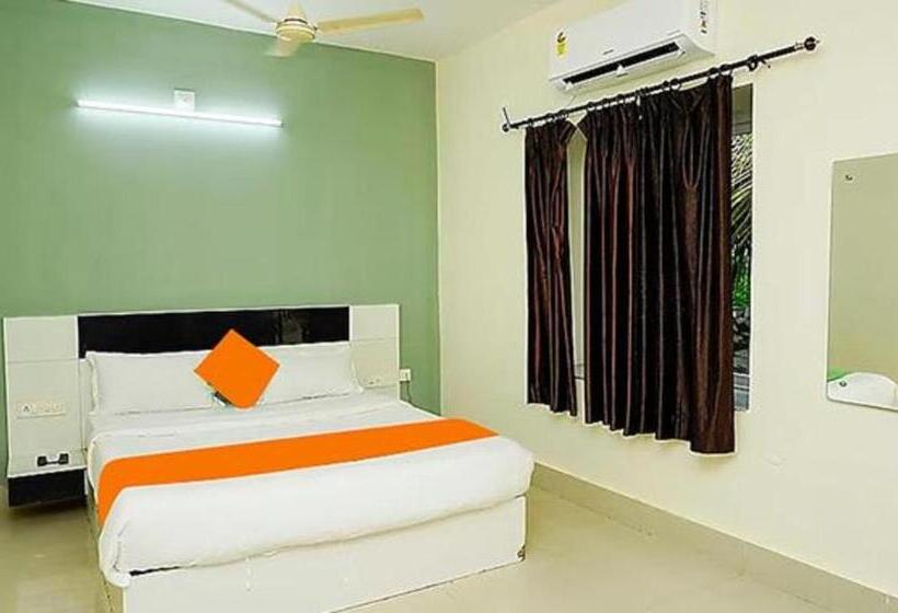 Deluxe Rum, Fabhotel Ekamra Greens By Y Hotels