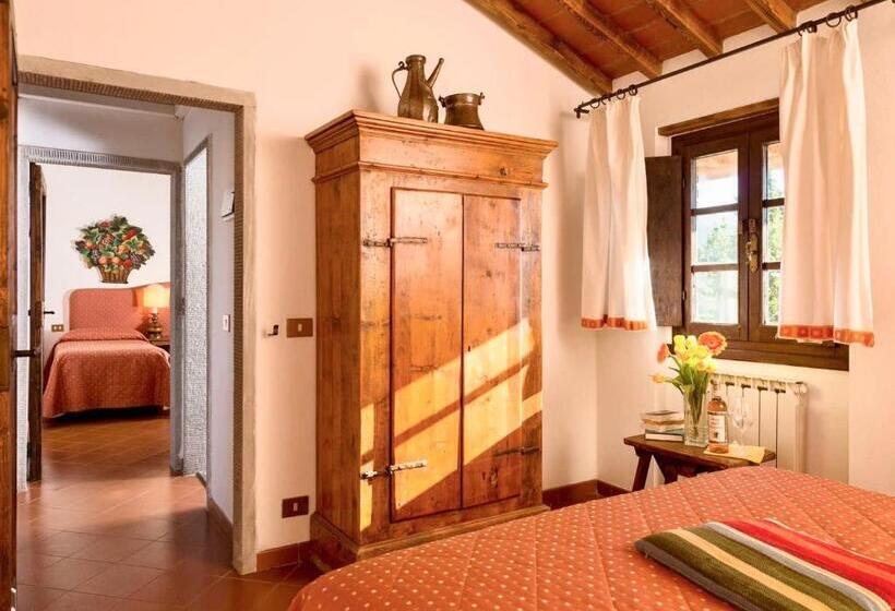 Апартаменты 2 Спальни, Farmhouse With Swimming Pool Surrounded By Greenery In San Donato Fronzano, Apartments With Air Cond