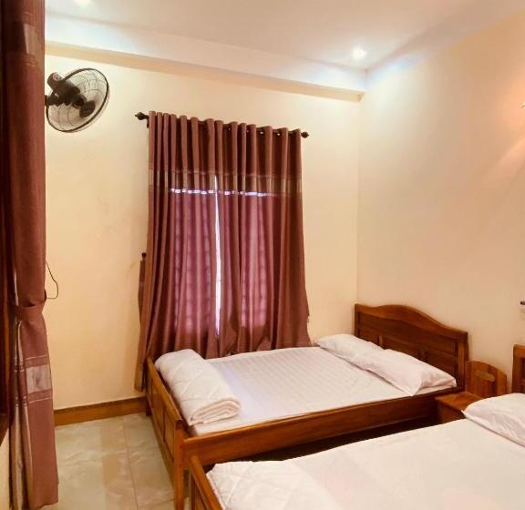اتاق استاندارد چهار تخته, Hoang Ngoc Motel