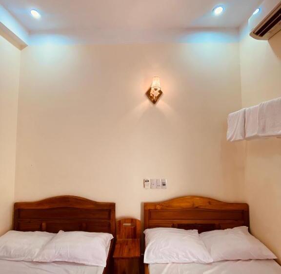 اتاق استاندارد چهار تخته, Hoang Ngoc Motel
