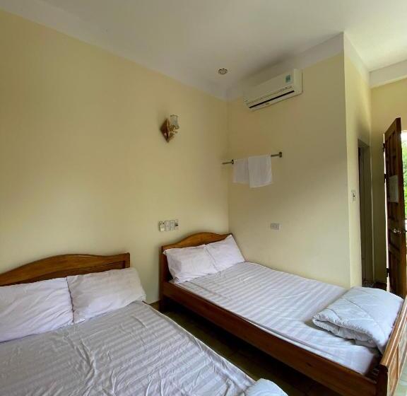 اتاق استاندارد چهار تخته, Hoang Ngoc Motel