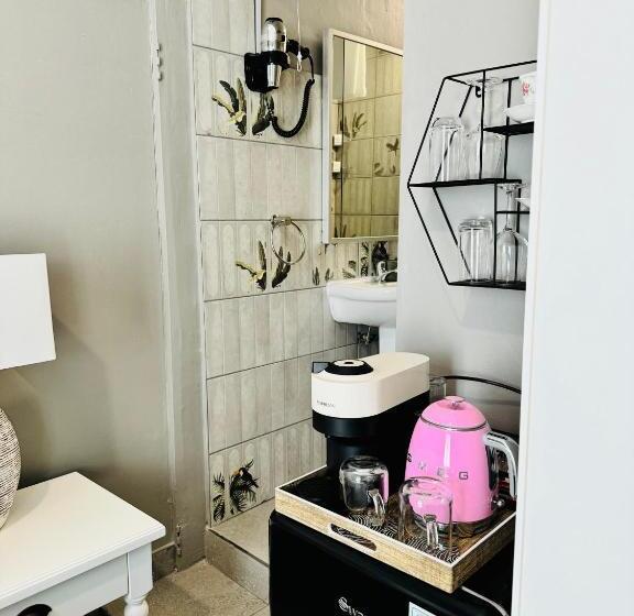 プレミアムルーム, C Est La Vie Boutique