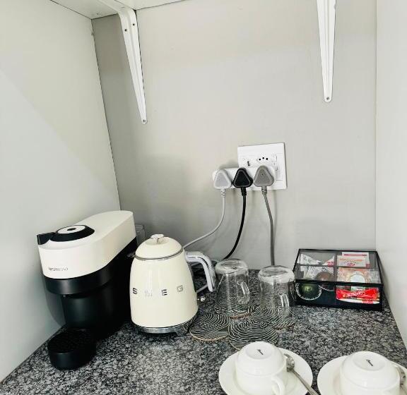 コンフォートルーム, C Est La Vie Boutique