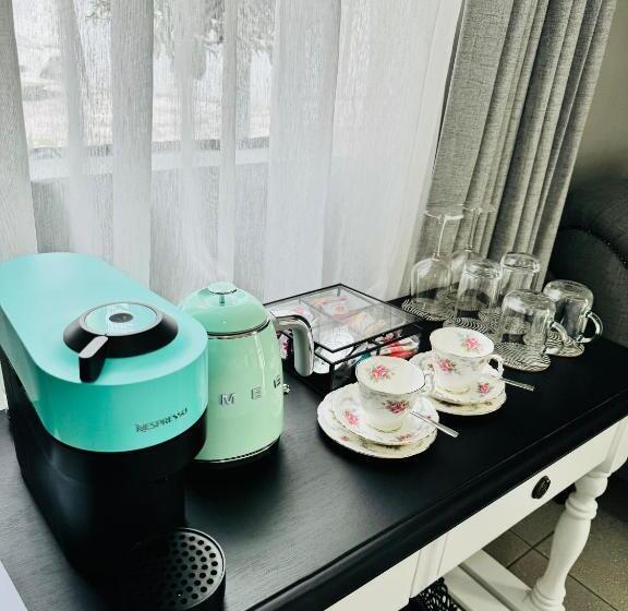 プレミアムルーム, C Est La Vie Boutique