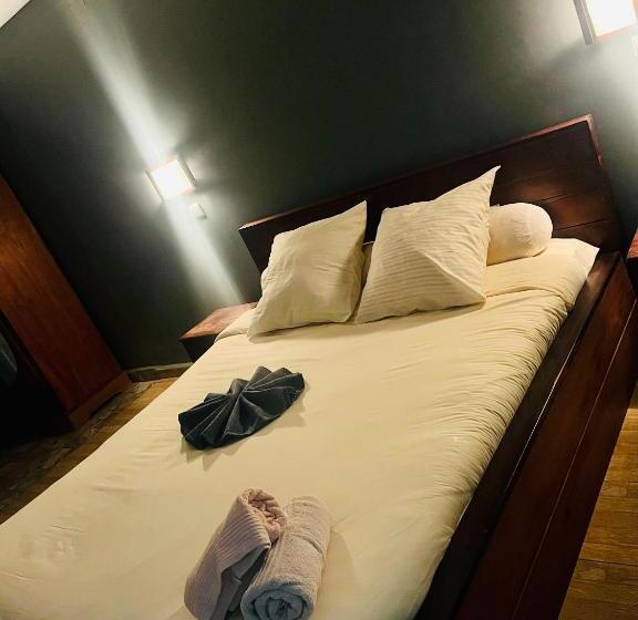 اتاق استاندارد, Is’mi