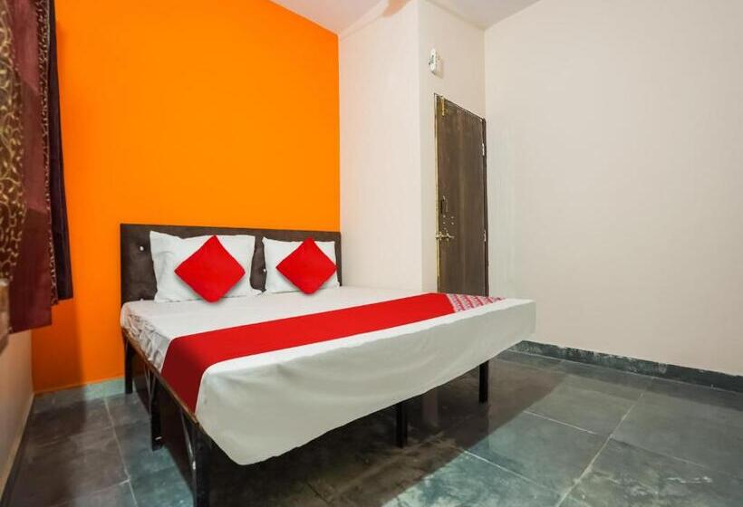 三人经典房间, Oyo Anand Lodging & Restaurant