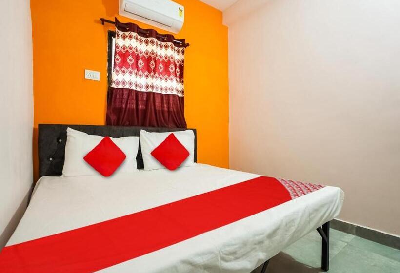 トリプルクラシックルーム, Oyo Anand Lodging & Restaurant