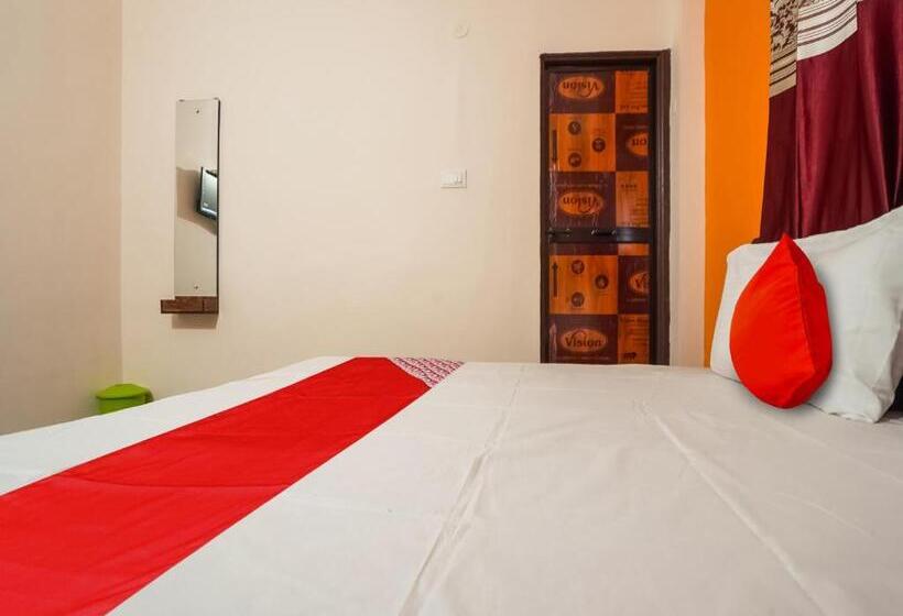 三人经典房间, Oyo Anand Lodging & Restaurant