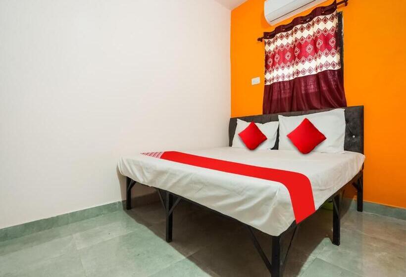 トリプルクラシックルーム, Oyo Anand Lodging & Restaurant