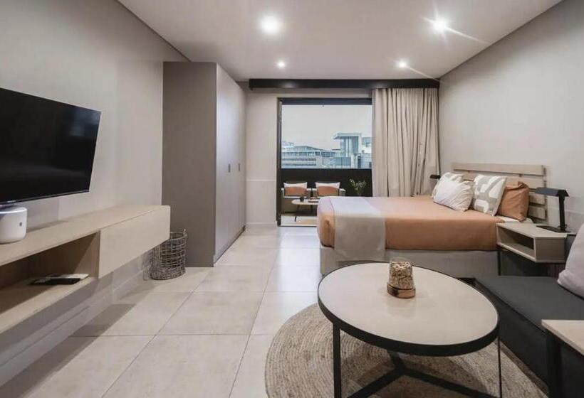 استودیو استاندارد با بالکن, Sandton Studio Luxury, Comfort & Unique Stay