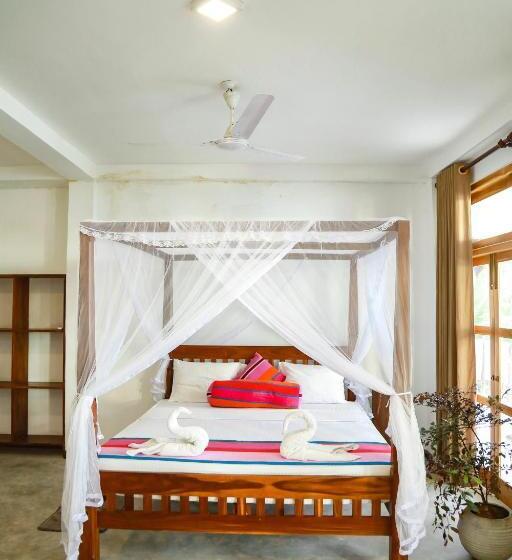 غرفة قياسية, Villa Emmanuel