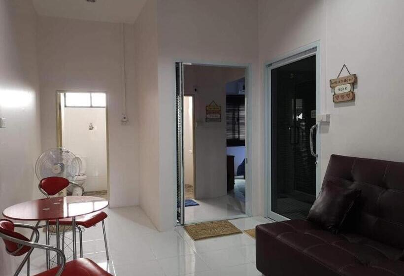 Quarto Familiar, Baan Sabaijai Viking Home