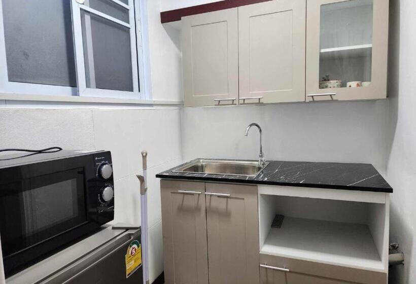 Standart Oda, Baan Sabaijai Viking Home