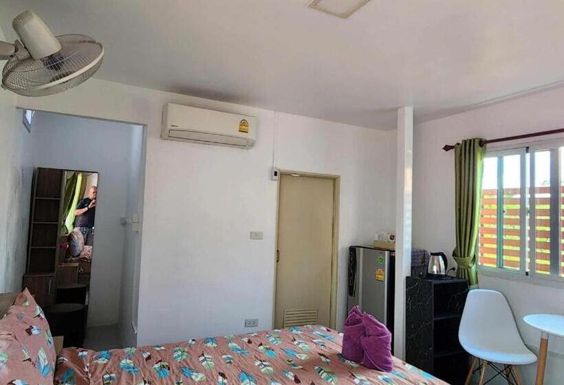 Quarto Basic, Baan Sabaijai Viking Home