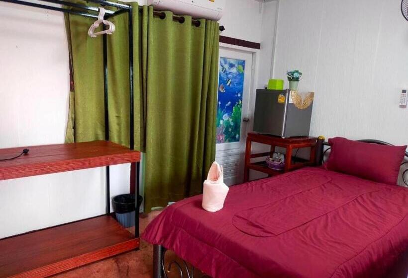 Quarto standart com varanda, Baan Sabaijai Viking Home