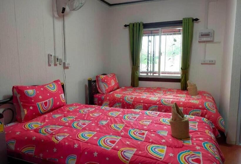 Quarto standart com varanda, Baan Sabaijai Viking Home