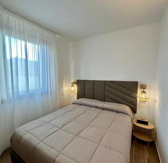 اتاق لوکس, Dome House