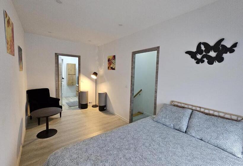 复式房间, Appart Hôtel Trazegnies