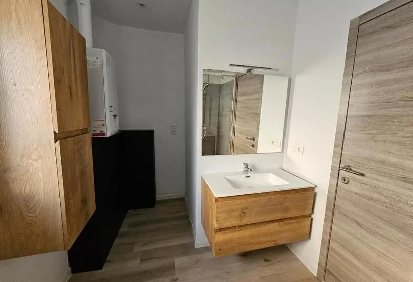 ドゥプレックスルーム, Appart Hôtel Trazegnies
