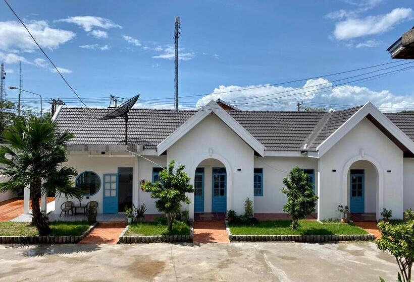 غرفة قياسية مزوَّدة بشُرفة, B2 Hotel Savannakhet