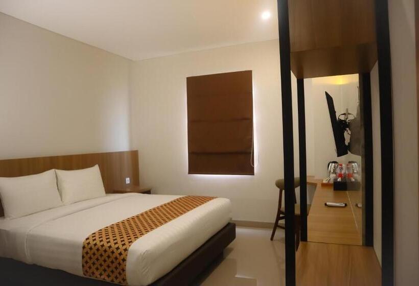 Номер Superior, Front One Hotel Gombong