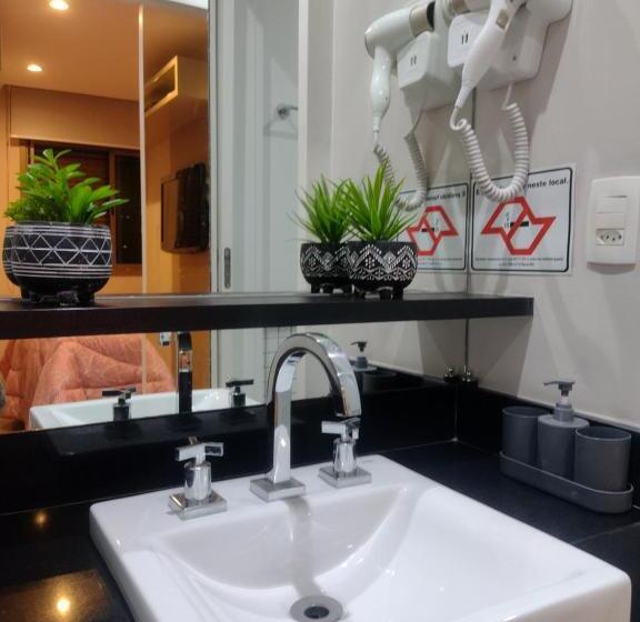 استودیوی استاندارد, Granestanconfor Veranda Berrini Master Deluxe First Class Black Edition Studio By Luxxor