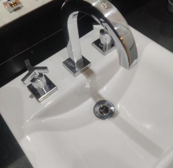 استودیوی استاندارد, Granestanconfor Veranda Berrini Master Deluxe First Class Black Edition Studio By Luxxor