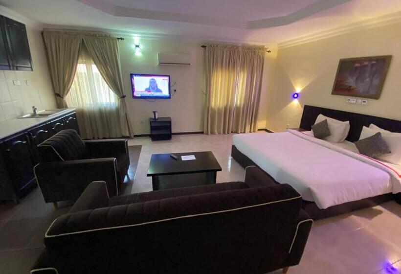 سوییت جونیور, Chateau De La Ray