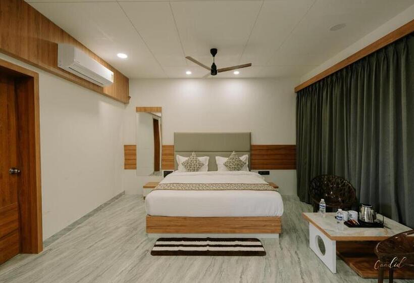 Номер Deluxe, Daksh Eden Greenz  A Luxury Resort In Sasan Gir