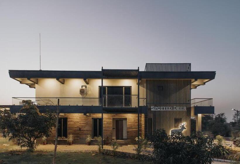 스탠다드 룸 킹사이즈 침대, Daksh Eden Greenz  A Luxury Resort In Sasan Gir