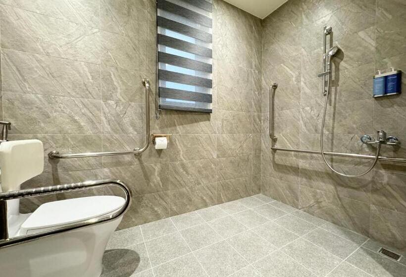 اتاق استاندارد برای معلولان, Joie De Inn