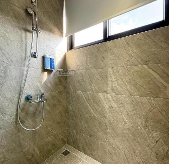 اتاق لوکس, Joie De Inn