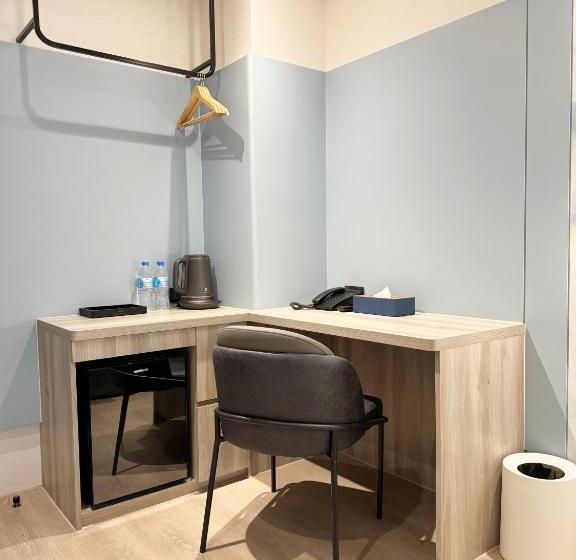 اتاق سوپریور سه تخته, Joie De Inn