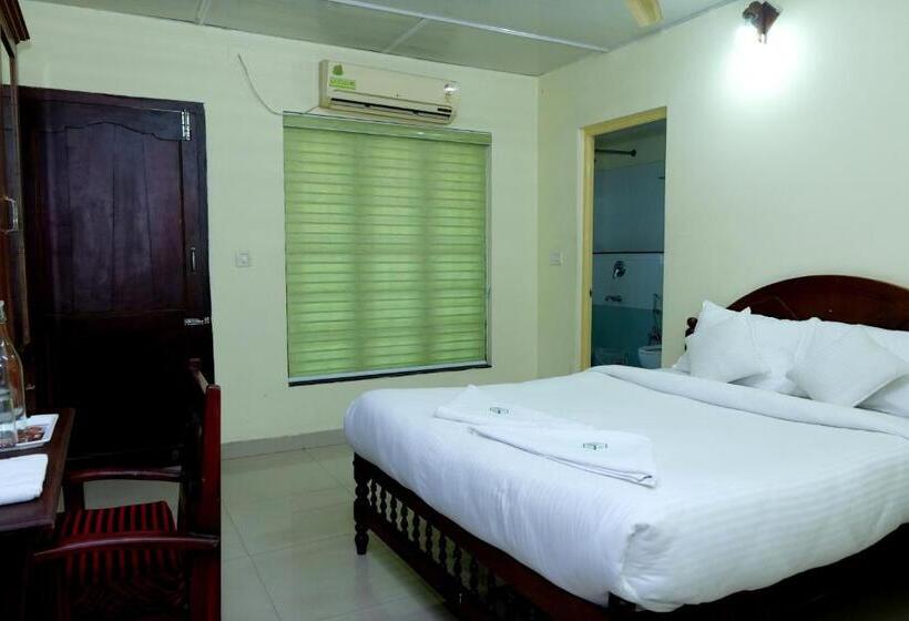 デラックスルーム, Lumiere