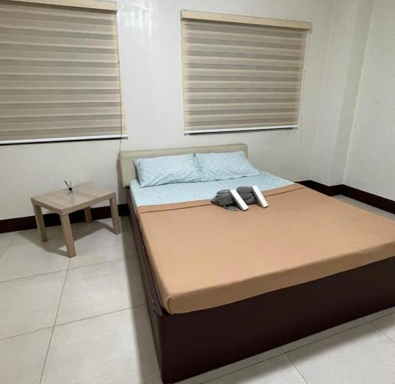 اتاق خانوادگی, Rnj