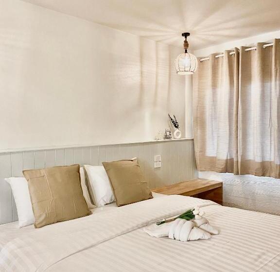 اتاق استاندارد, The O Room