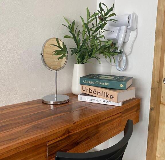 خانه 1 خوابه, The O Room