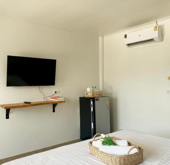 خانه 1 خوابه, The O Room