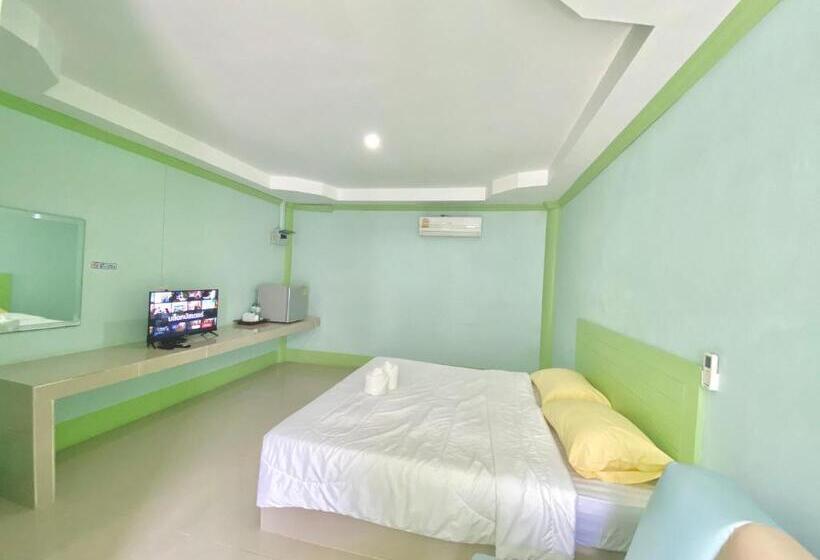 اتاق لوکس, The O Room