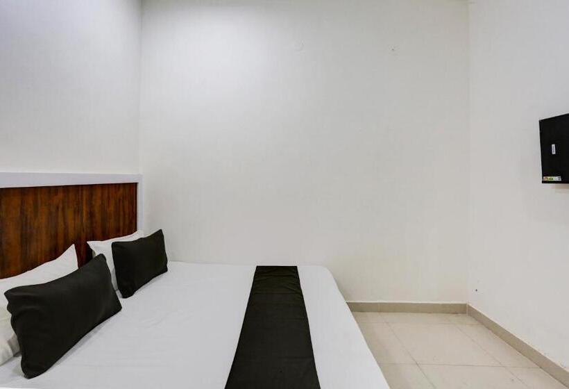 Quarto Triplo Clássico, Oyo Hotel Rajhans