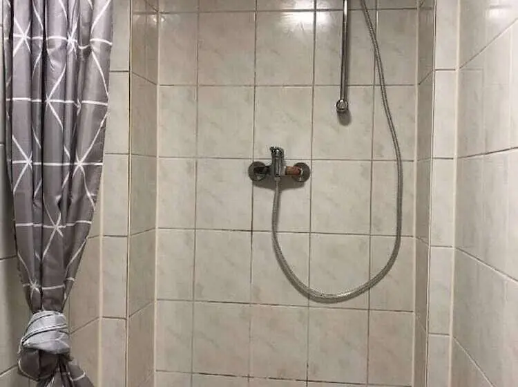 Standard-huone, Gästezimmer Zur Brücke