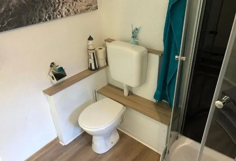 Standard Yhden Hengen Huone, Gästezimmer Zur Brücke