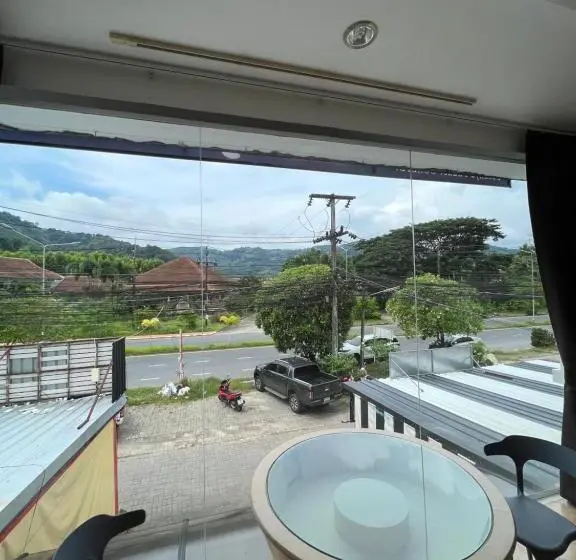 マウンテンビュースタンダードルーム, Petunya Phuket Guest House