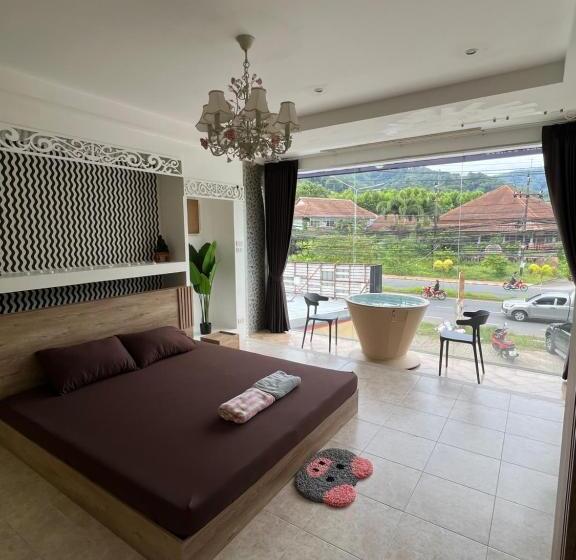 マウンテンビュースタンダードルーム, Petunya Phuket Guest House
