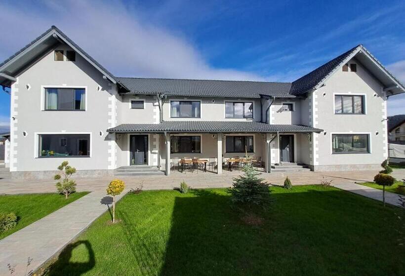 اتاق استاندارد با چشم‌انداز باغ, Villa Fabian Râșnov