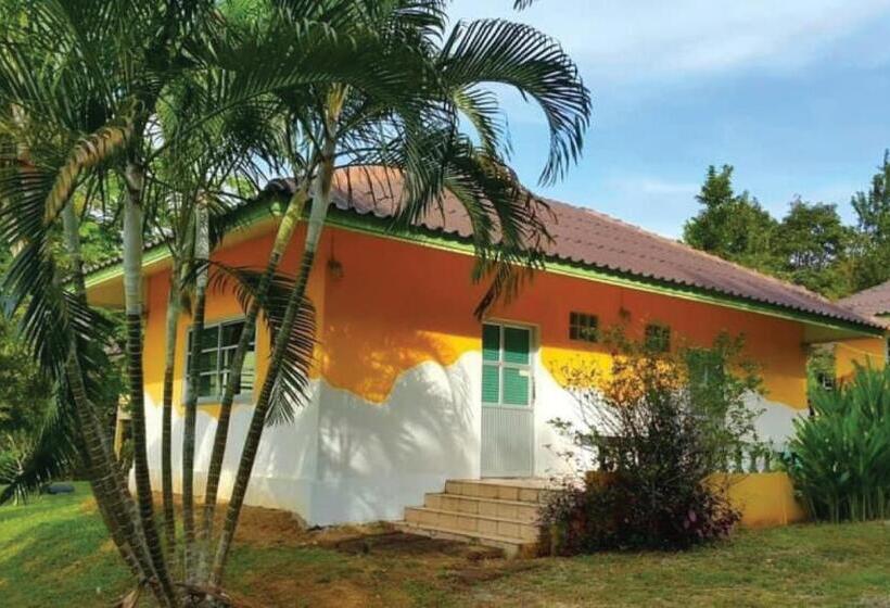 غرفة عائلية, Viewsuay Farsai Wangnamkaew