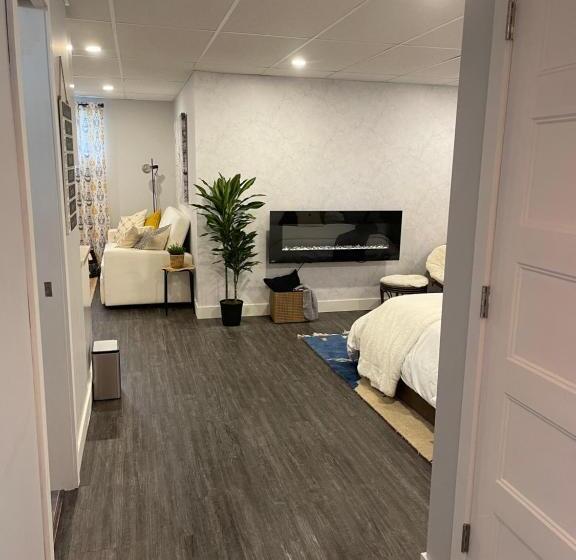스위트, Suite Au Centre De L’estrie