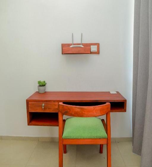 デラックスルーム, Travellers Hotel Hikkaduwa