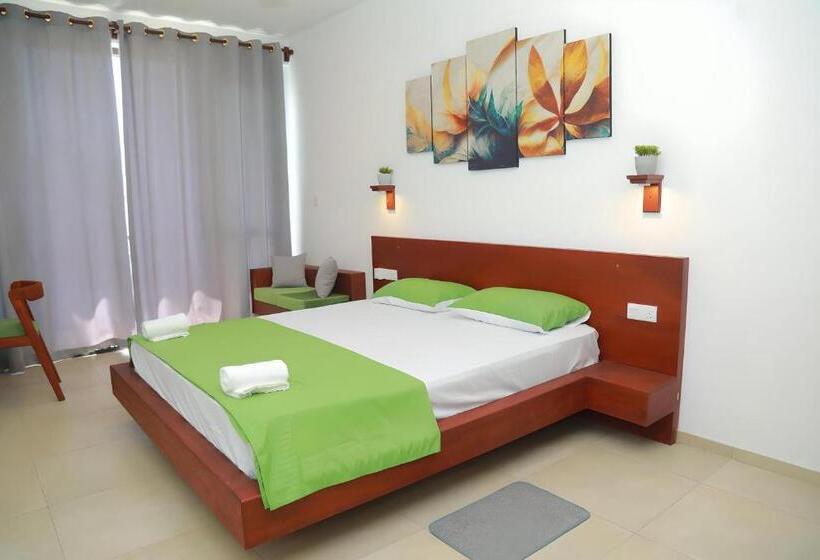 デラックスルーム, Travellers Hotel Hikkaduwa