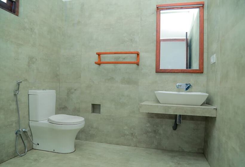 디럭스 룸, Travellers Hotel Hikkaduwa